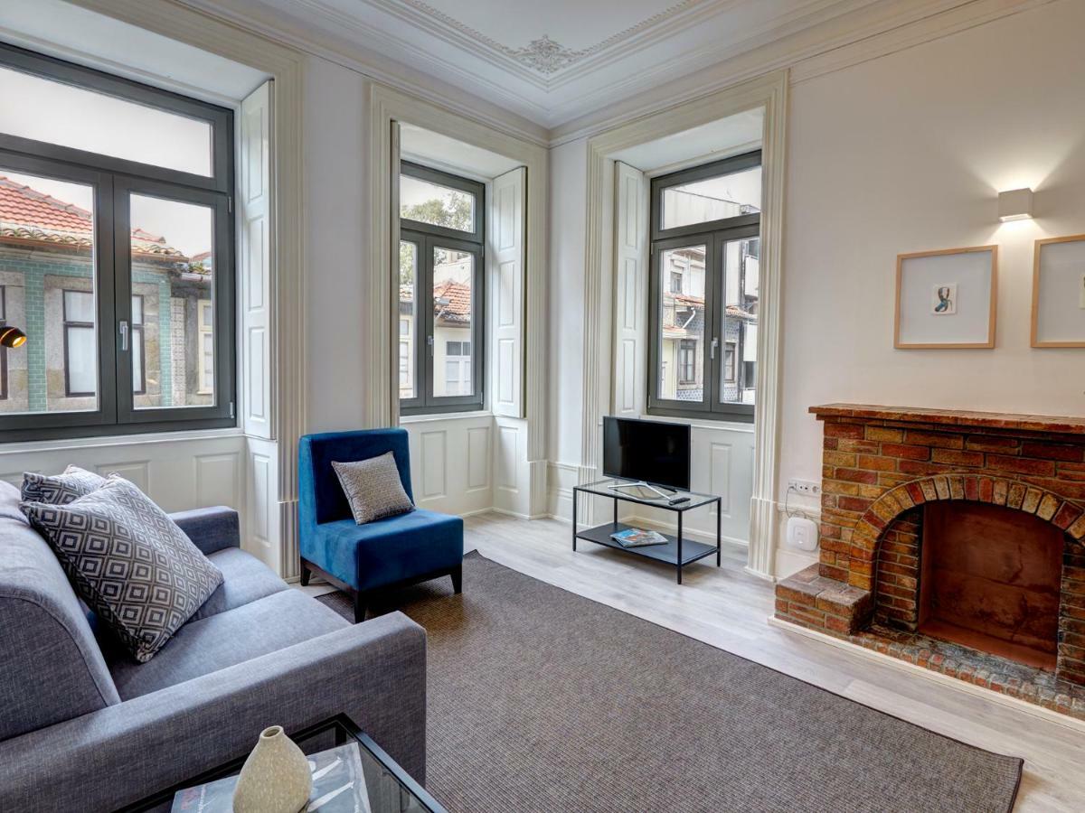 Porto Downtown Lovers Suites: Bombarda 451 ภายนอก รูปภาพ